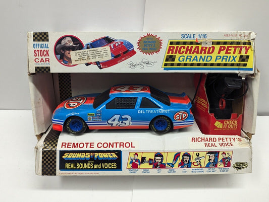 Vintage Richard Petty NASCAR Road Champs Sounds Of Power #43 STP 1/16 Car Loose