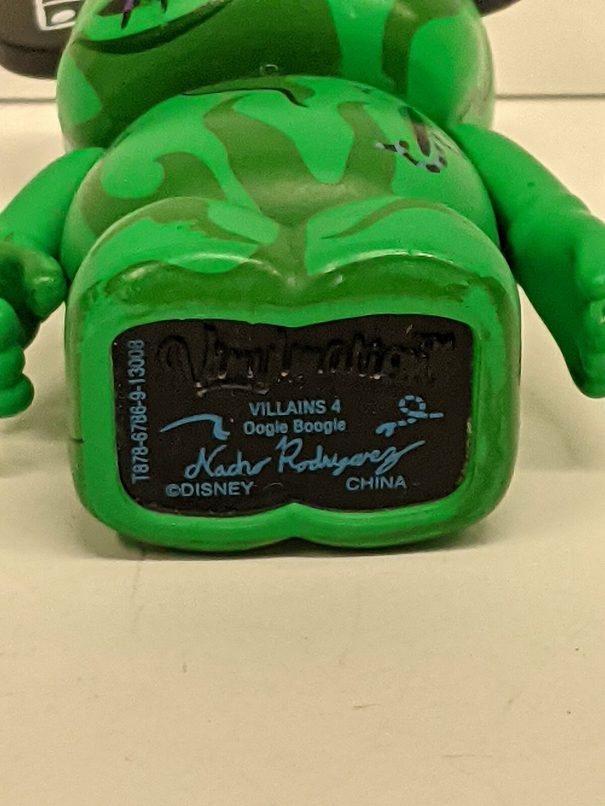 Disney Vinylmation Villians Series 4- OOGIE