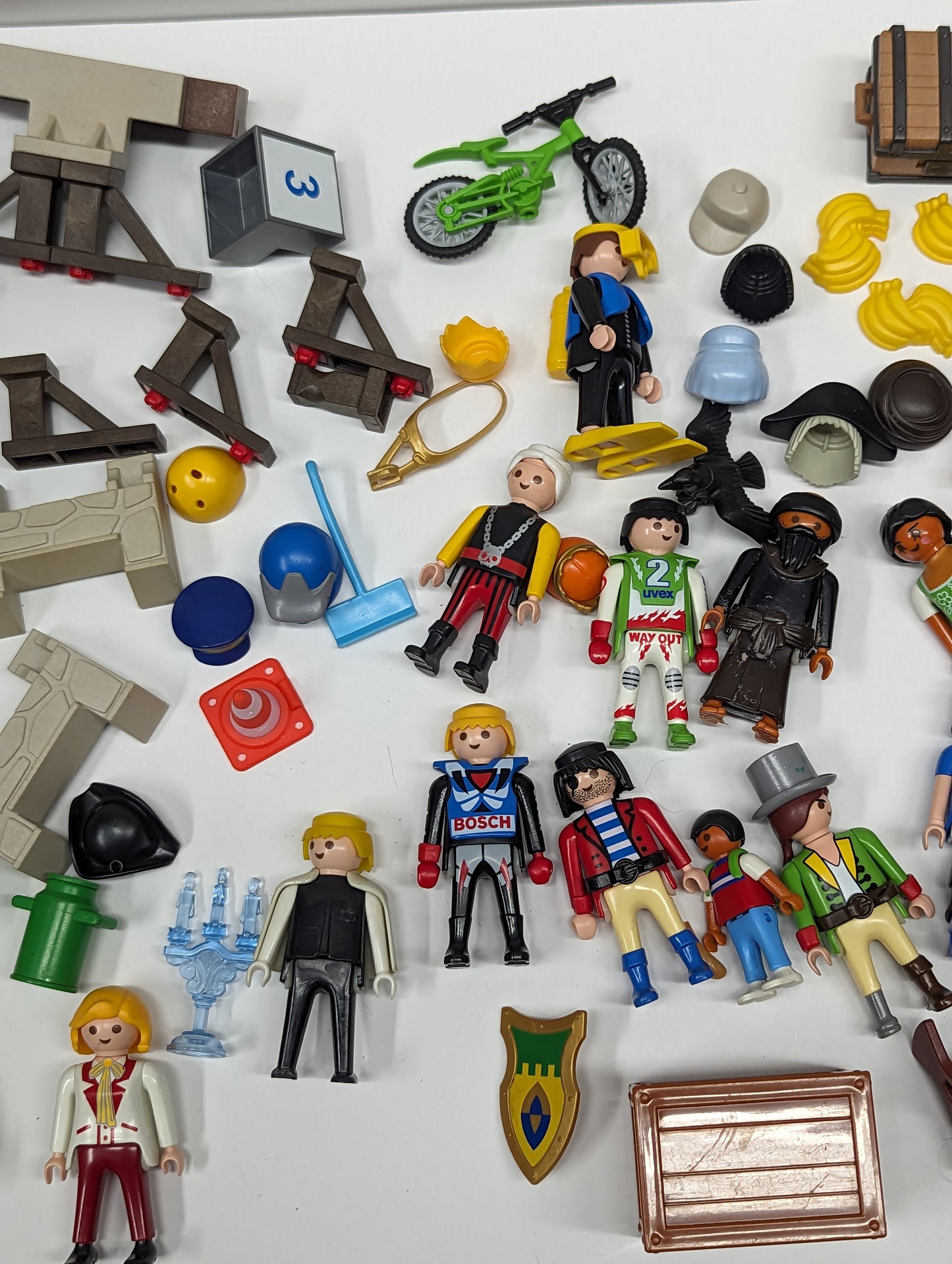 Large Lot of Playmobil Figures/Accessories 1C LOOSE